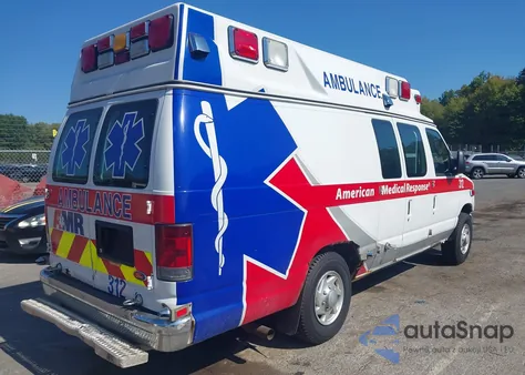 2013 Ford E-350 Super Duty Commercial z USA, uszkodzony, nr VIN 1FDSS3ES5DDB35354